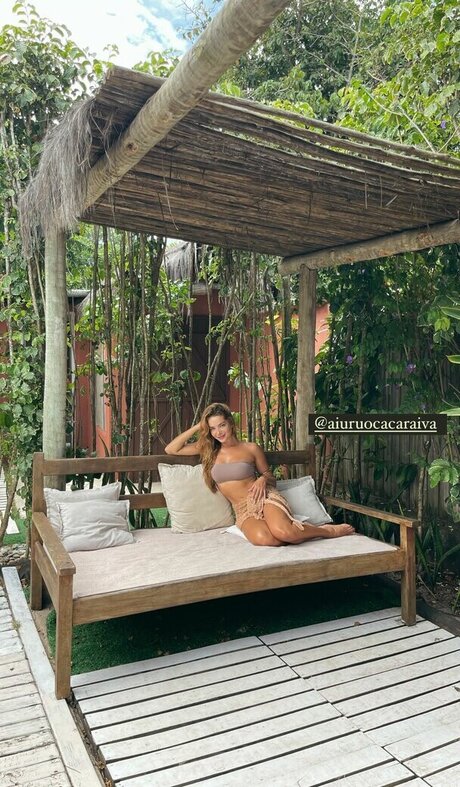 Camila Mayrink