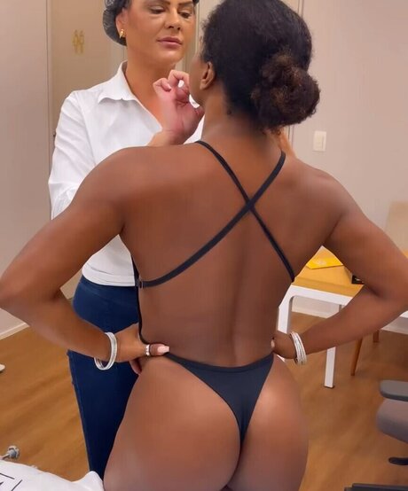 Adriana Bombom