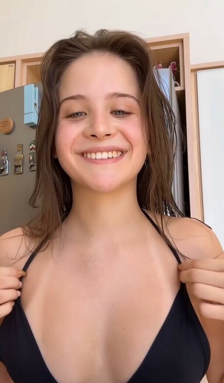 Maria Nicolly