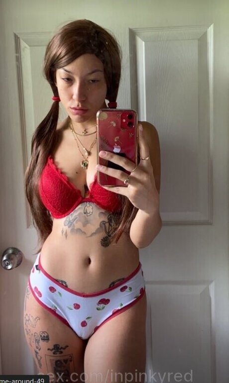 Foto desnuda filtrada de OnlyFans de Inpinkyred