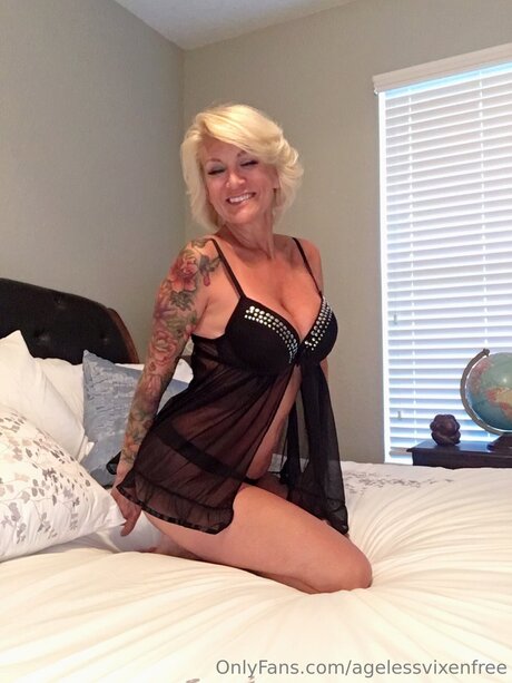 Agelessvixenfree