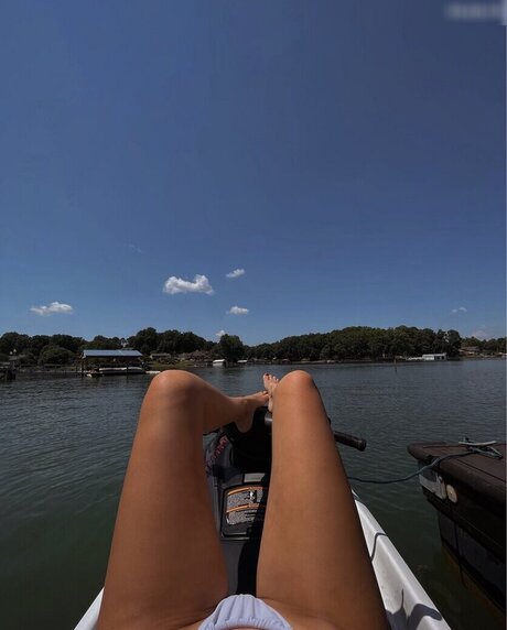 Madeline Hope / hadelinemope