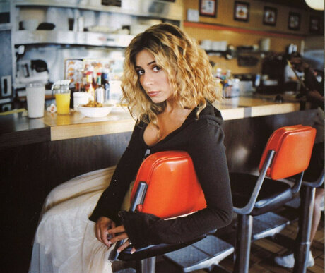 Julie Zenatti