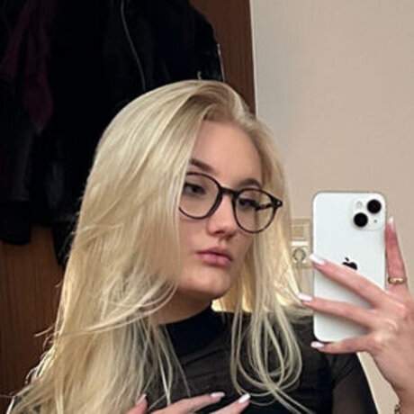 Lenasecret697