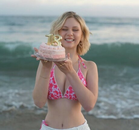 Lily Brooks Obriant