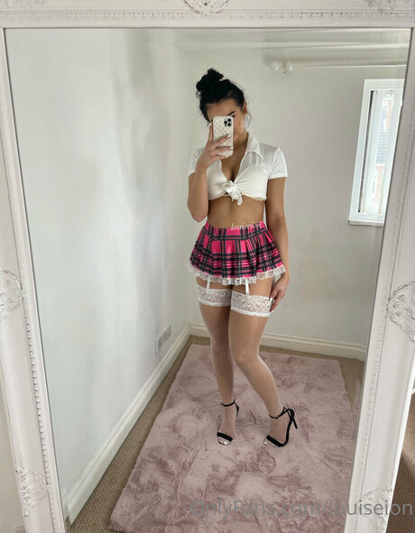 Foto desnuda filtrada de OnlyFans de Louiseion