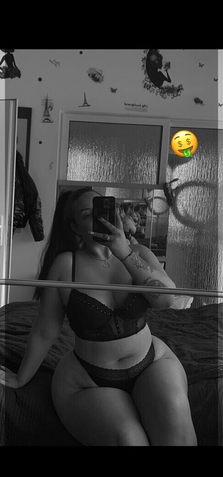Ellyyelly
