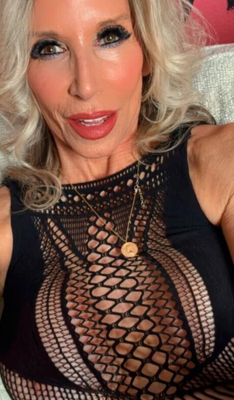 Lorraine Lewis