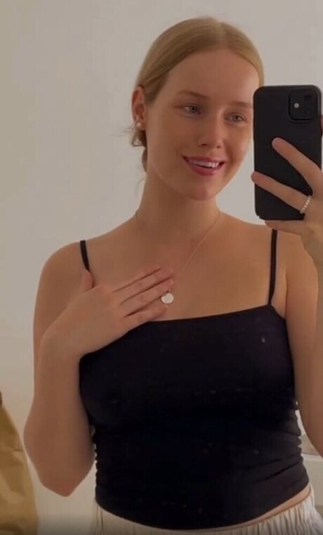 Nadine Von Relaxasmr