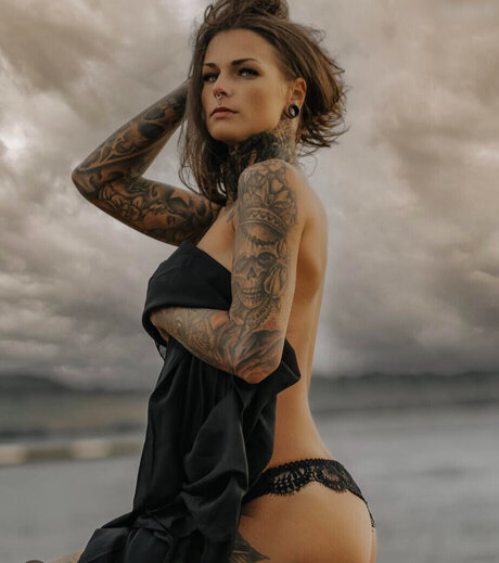 Foto desnuda filtrada de OnlyFans de Maxiink