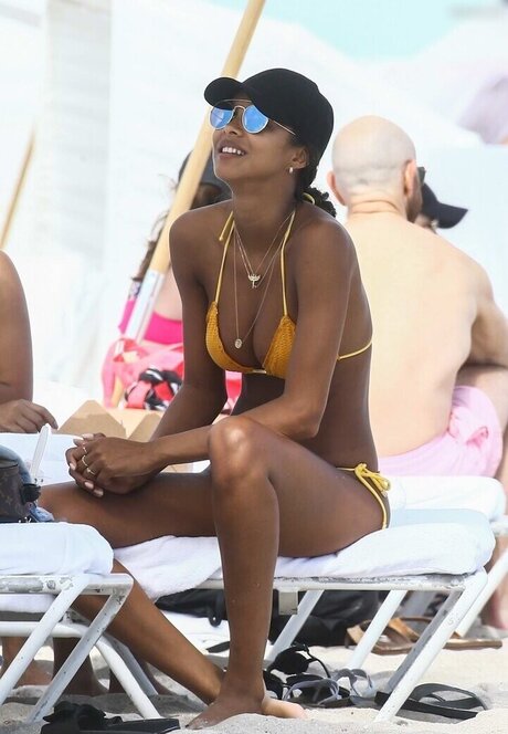 Foto desnuda filtrada de OnlyFans de Jasmine Tookes