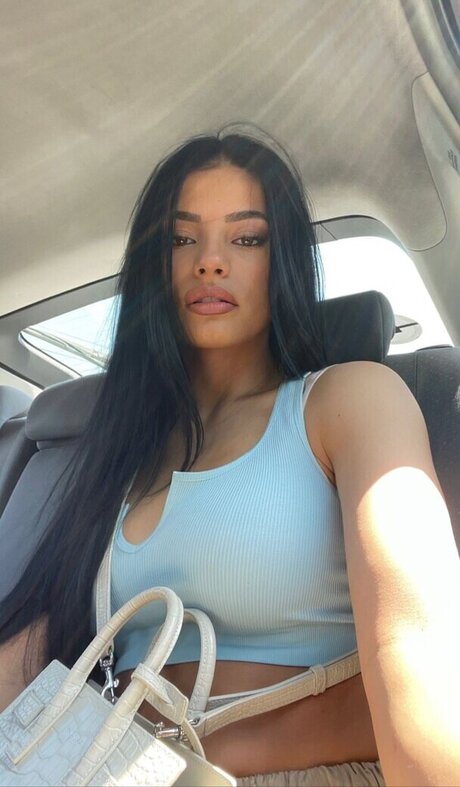 Ivana Santacruz