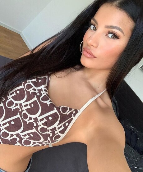 Ivana Santacruz