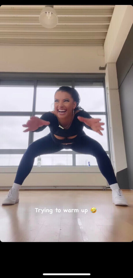 Ivana Santacruz