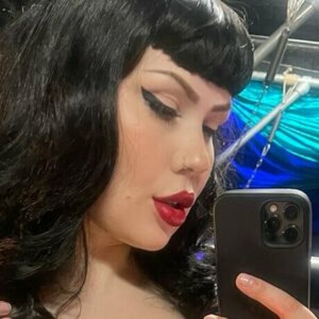 Foto desnuda filtrada de OnlyFans de Missivyrosescarlett