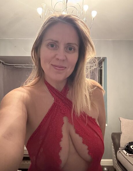 Foto desnuda filtrada de OnlyFans de Dirtybanteringblonde
