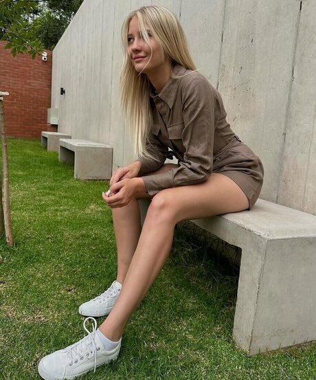 Foto desnuda filtrada de OnlyFans de Juliet Small