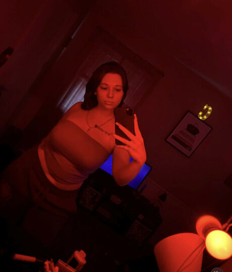Foto desnuda filtrada de OnlyFans de Caiidenn
