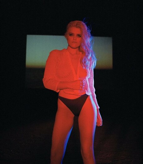 Sky Ferreira