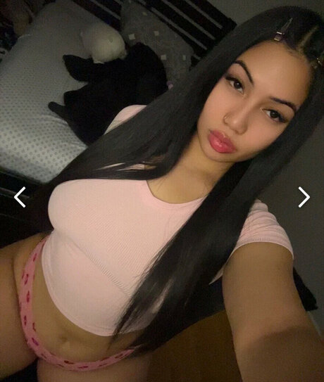 Foto desnuda filtrada de OnlyFans de Prettymfliaa