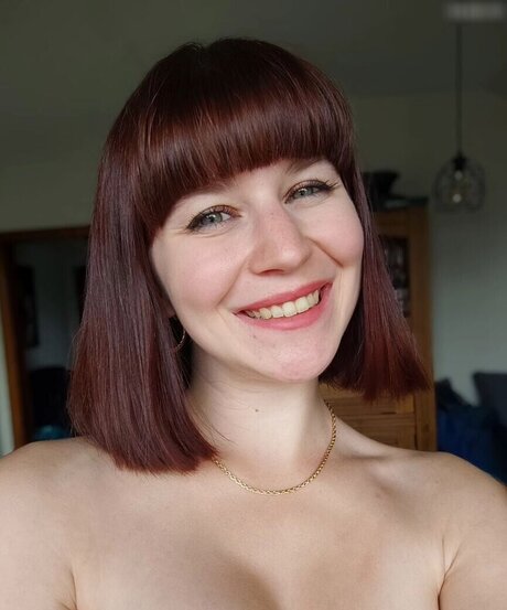 Foto desnuda filtrada de OnlyFans de Sophie Nther