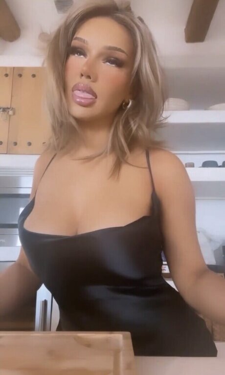 Shirin David