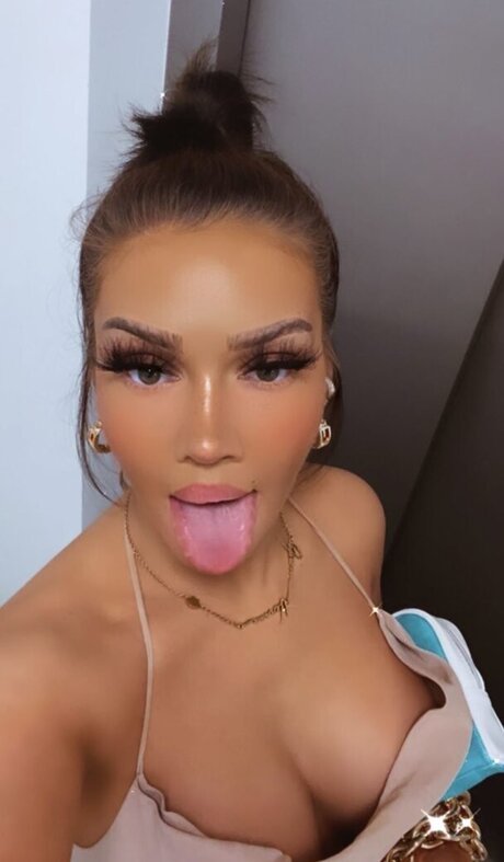 Shirin David