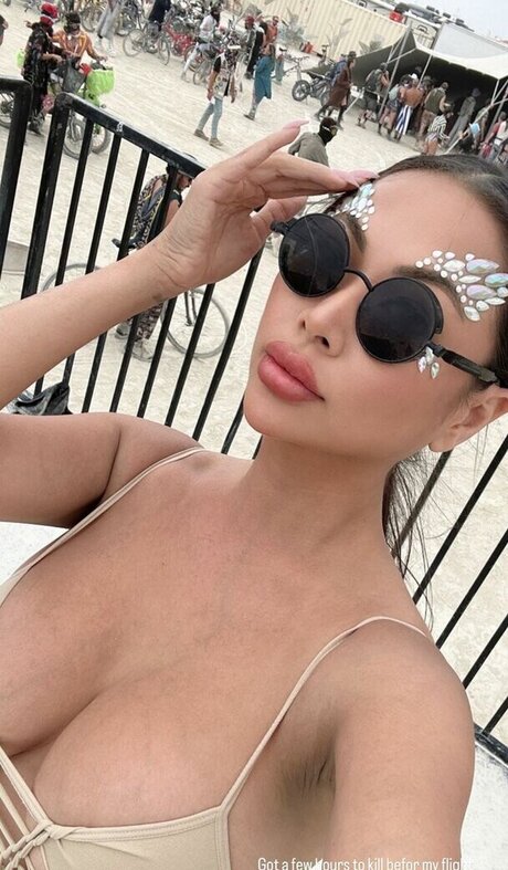 Foto desnuda filtrada de OnlyFans de Angel Ngo