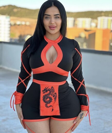 Melek Azad