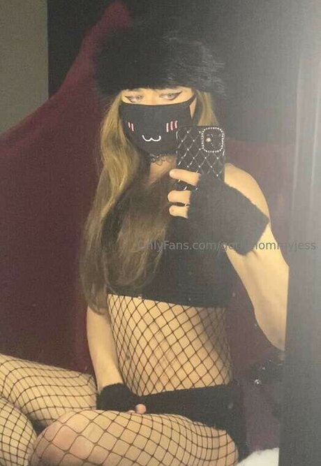 Gothmommyjess