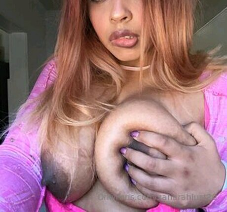 Foto desnuda filtrada de OnlyFans de Zaharah Lust