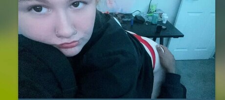 Foto desnuda filtrada de OnlyFans de Bhadsnowbunny27