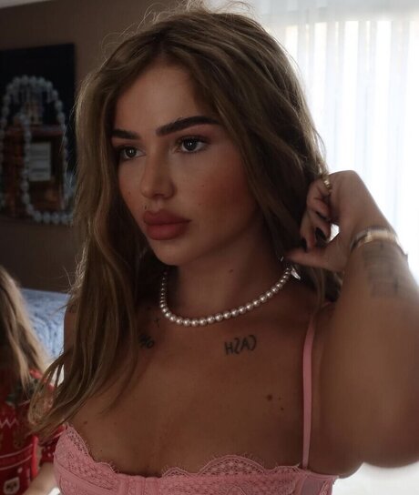 Loredana Zefi