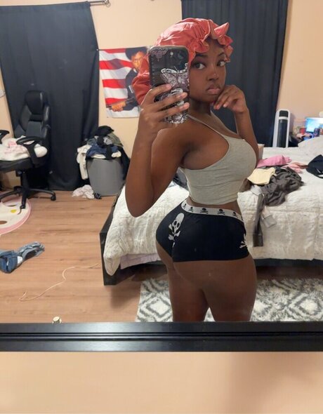 Foto desnuda filtrada de OnlyFans de Mariethealpha