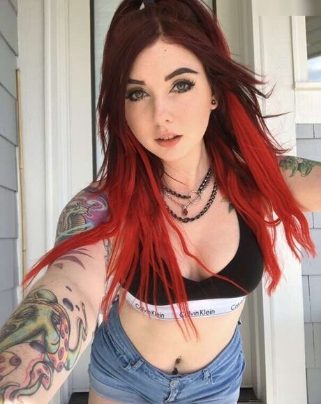 Lizzi Blake