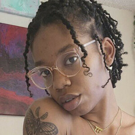 Lilbbytrixie