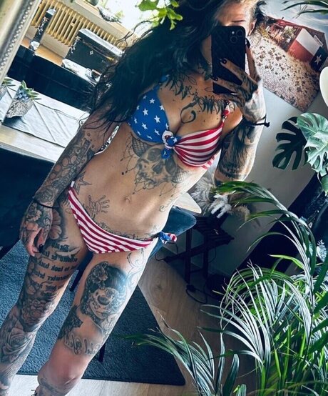 Foto desnuda filtrada de OnlyFans de Inked93