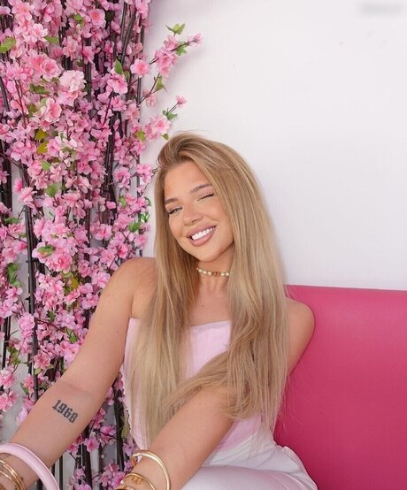 Elaine Victoria