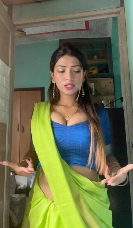 Itz_me_saheli_official