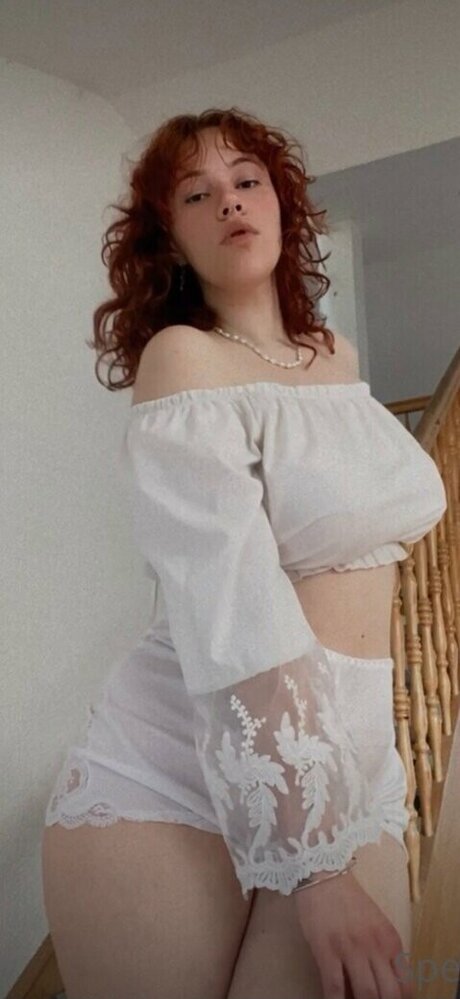 Foto desnuda filtrada de OnlyFans de Spelayaksenia