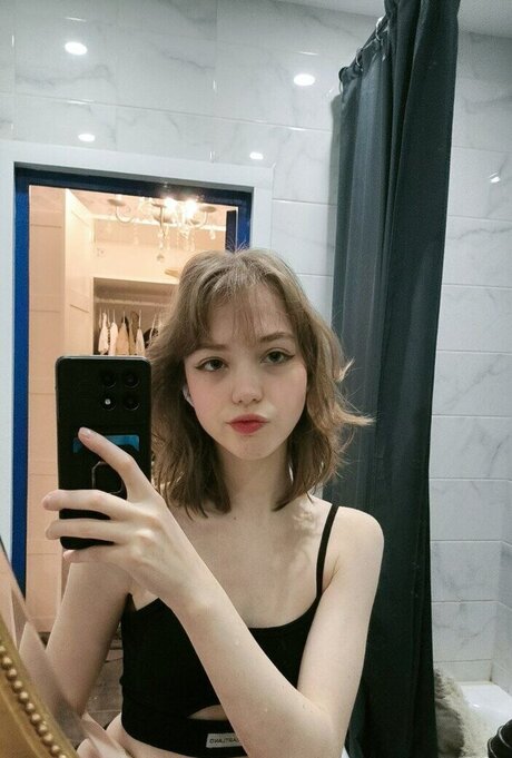 Foto desnuda filtrada de OnlyFans de Lotakarpium