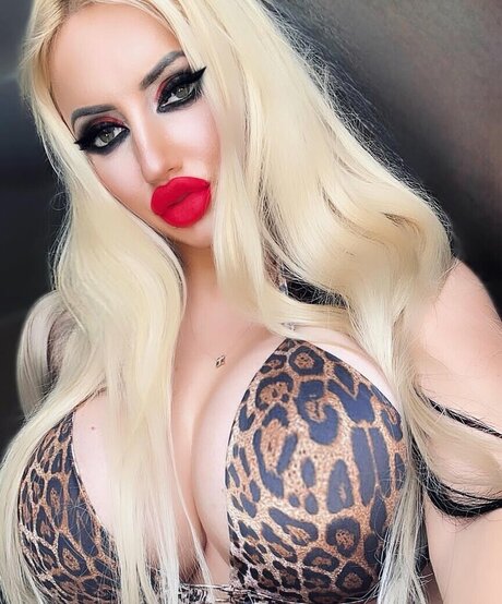 Foto desnuda filtrada de OnlyFans de Elina Kalversa