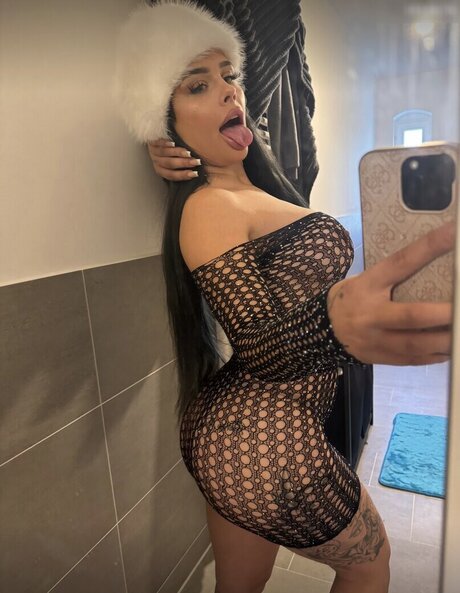 Lara Bttn