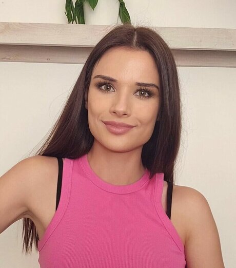 Foto desnuda filtrada de OnlyFans de Starling Asmr