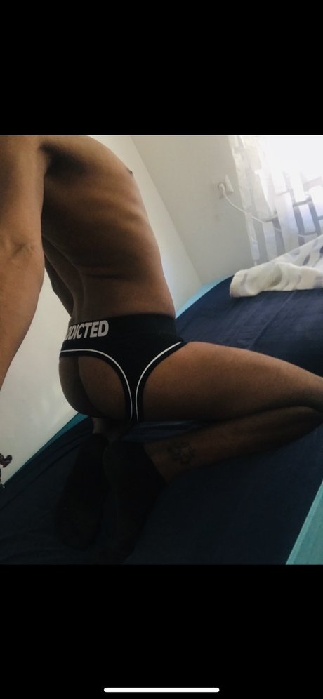 Foto desnuda filtrada de OnlyFans de Latino X Vision