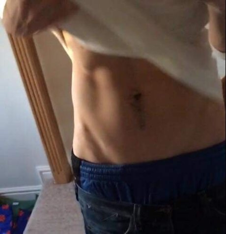 Foto desnuda filtrada de OnlyFans de Latino J
