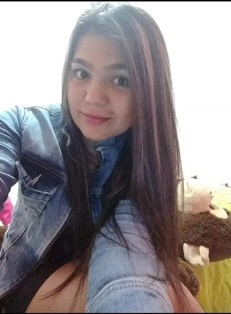 Foto desnuda filtrada de OnlyFans de Larissa Ferdinand