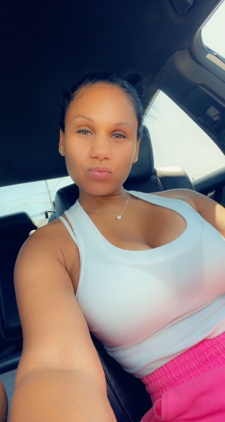 Foto desnuda filtrada de OnlyFans de Prissy Da Baddie