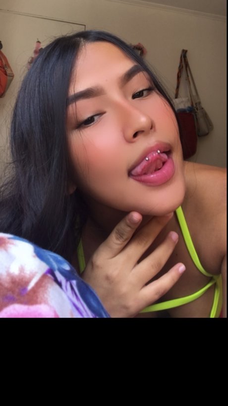 Foto desnuda filtrada de OnlyFans de Laura