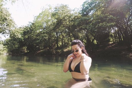 Foto desnuda filtrada de OnlyFans de Elisabetha Riloz